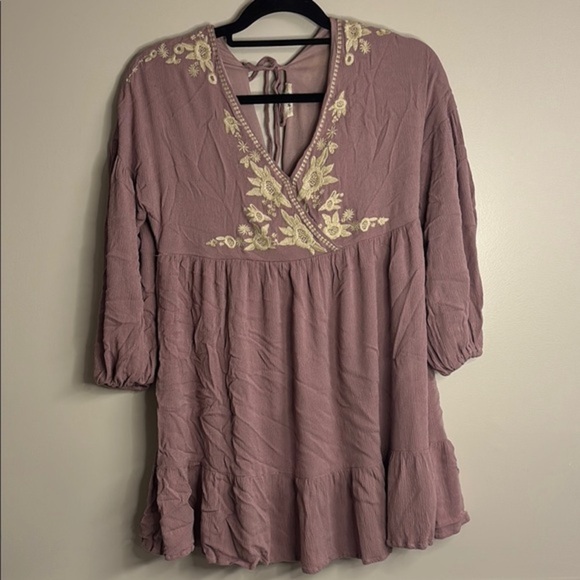 Embroidered Mauve Women's Top - Picture 1 of 4